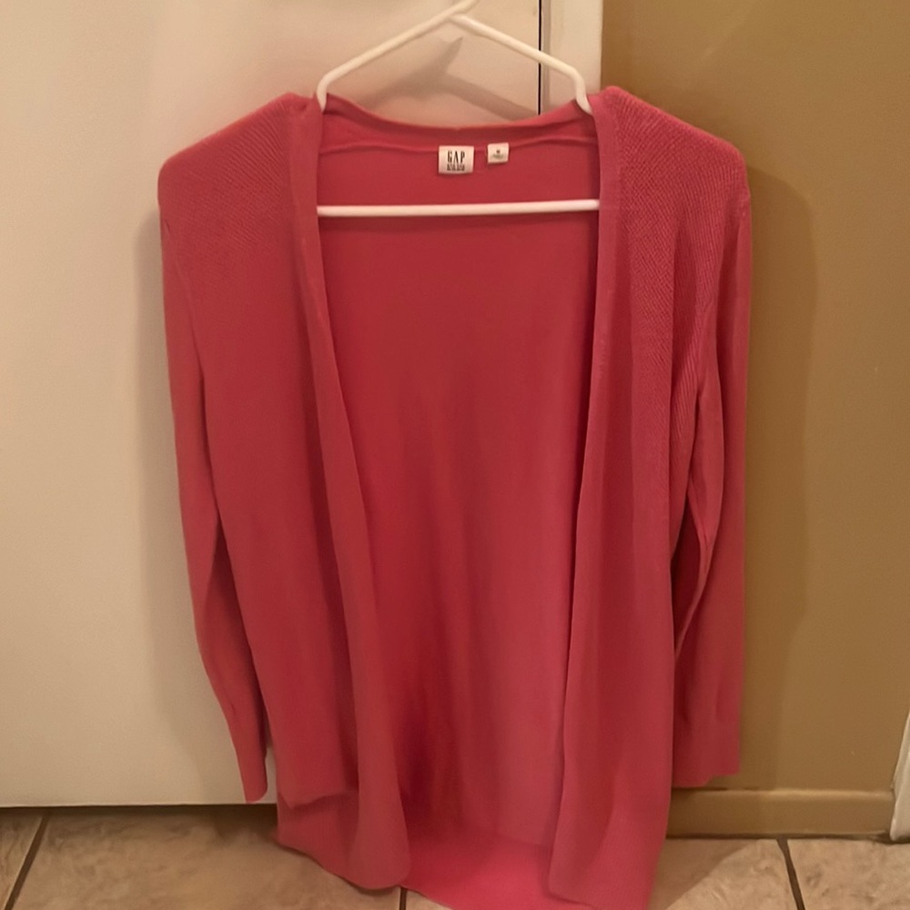 Hot pink gap sweater size M